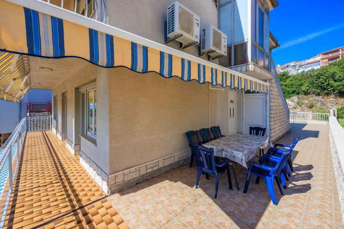 Four-Bedroom Apartment In Crikvenica II Eksteriør billede
