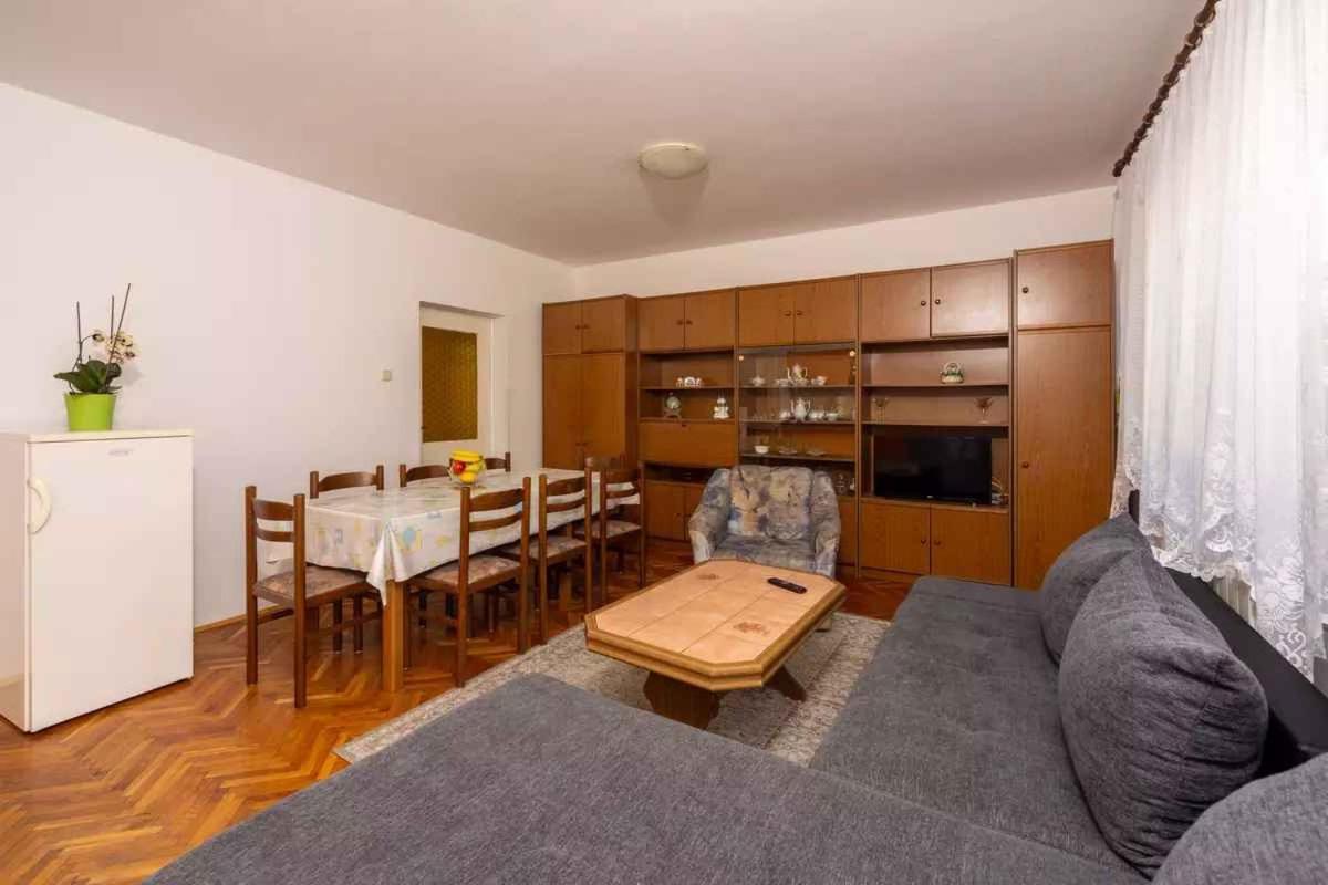 Four-Bedroom Apartment In Crikvenica II Eksteriør billede