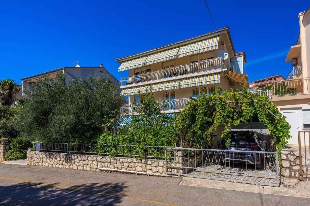 Four-Bedroom Apartment In Crikvenica II Eksteriør billede
