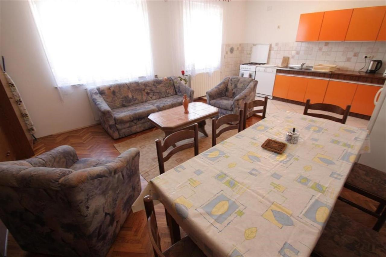 Four-Bedroom Apartment In Crikvenica II Eksteriør billede